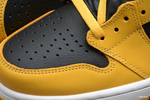 Rep jordan air 1 “pollen